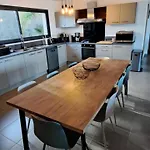De Luxe Avec Piscine à Débordement Chauffée à Villa Porticcio (Corsica)