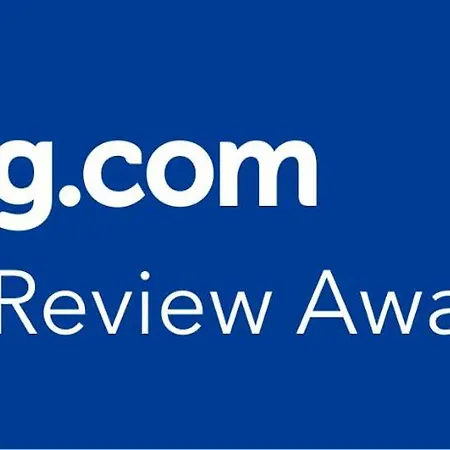 De Luxe Avec Piscine A Debordement Chauffee A 波尔蒂乔